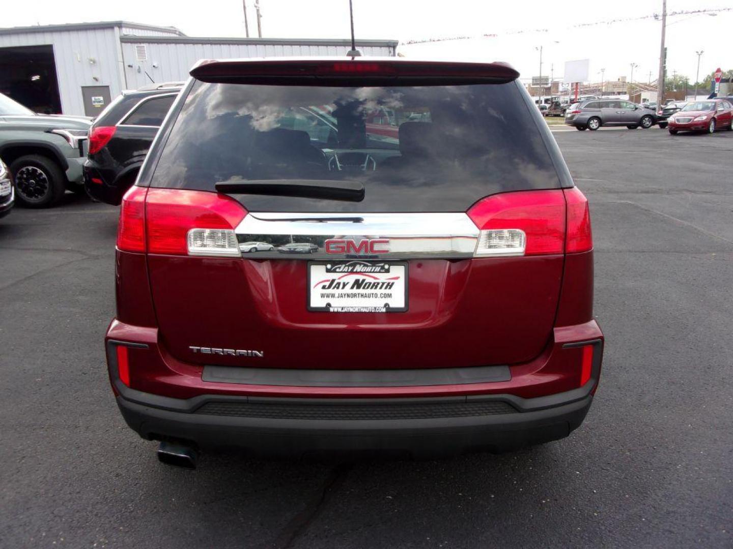 2016 RED GMC TERRAIN SLE (2GKALMEK5G6) with an 2.4L engine, Automatic transmission, located at 501 E. Columbia St., Springfield, OH, 45503, (800) 262-7122, 39.925262, -83.801796 - Photo#3