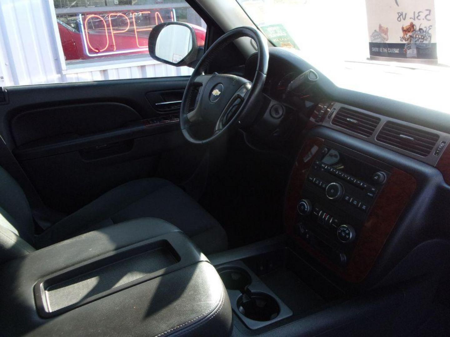 2012 RED CHEVROLET TAHOE 1500 LS (1GNSCAE0XCR) with an 5.3L engine, Automatic transmission, located at 501 E. Columbia St., Springfield, OH, 45503, (800) 262-7122, 39.925262, -83.801796 - *** New Tires *** Serviced and Detailed *** Third Row Seating *** LS *** 5.3L V8 *** 2WD *** NICE!!! *** 2 Owner Clean CarFax *** Jay North Auto has offered hand picked vehicles since 1965! Our customer's enjoy a NO pressure buying experience with a small town feel. All of our vehicles get full - Photo#18