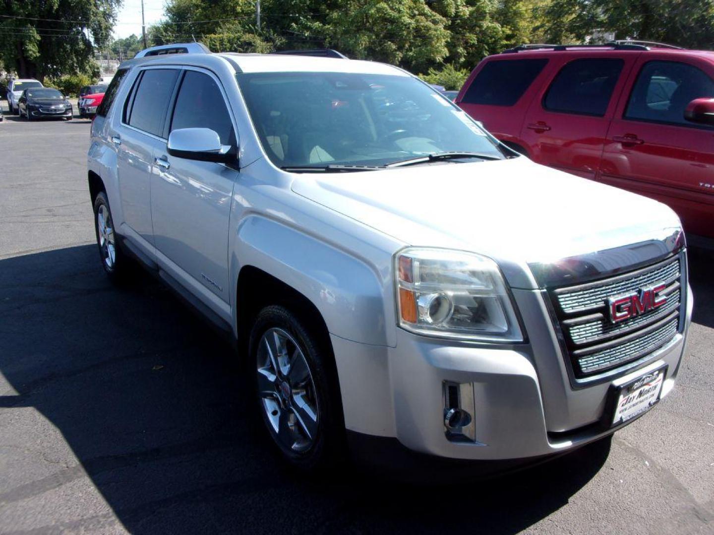 2015 SILVER GMC TERRAIN SLT (2GKALTEK8F6) with an 2.4L engine, Automatic transmission, located at 501 E. Columbia St., Springfield, OH, 45503, (800) 262-7122, 39.925262, -83.801796 - Photo#1