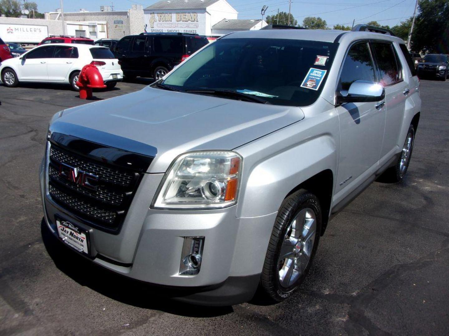 2015 SILVER GMC TERRAIN SLT (2GKALTEK8F6) with an 2.4L engine, Automatic transmission, located at 501 E. Columbia St., Springfield, OH, 45503, (800) 262-7122, 39.925262, -83.801796 - Photo#3