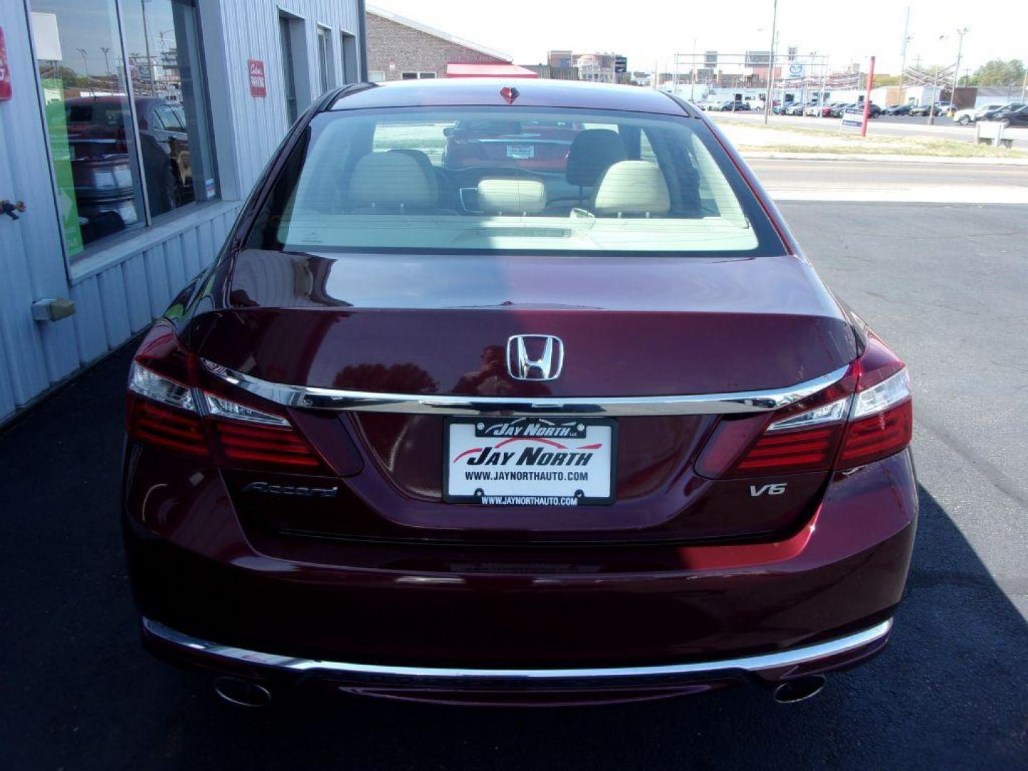 2017 RED HONDA ACCORD EXL (1HGCR3F80HA) with an 3.5L engine, Automatic transmission, located at 501 E. Columbia St., Springfield, OH, 45503, (800) 262-7122, 39.925262, -83.801796 - ***Clean Carfax***EXL***Heated Leather Seating***Sunroof***SHARP***Serviced and Detailed*** Jay North Auto has offered hand picked vehicles since 1965! Our customer's enjoy a NO pressure buying experience with a small town feel. All of our vehicles get fully inspected and detailed. We are a pref - Photo#4