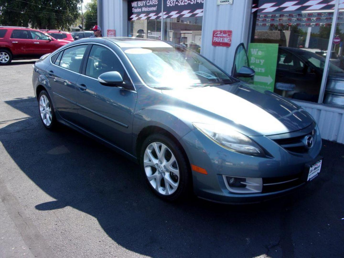 2013 BLUE MAZDA 6 GRAND TOURING (1YVHZ8CH2D5) with an 2.5L engine, Automatic transmission, located at 501 E. Columbia St., Springfield, OH, 45503, (800) 262-7122, 39.925262, -83.801796 - ***Heated Leather Seating***Grand Touring***BOSE Sound System***Moonroof***New TIres***New Brakes***Serviced and Detailed*** Jay North Auto has offered hand picked vehicles since 1965! Our customer's enjoy a NO pressure buying experience with a small town feel. All of our vehicles get fully in - Photo#1