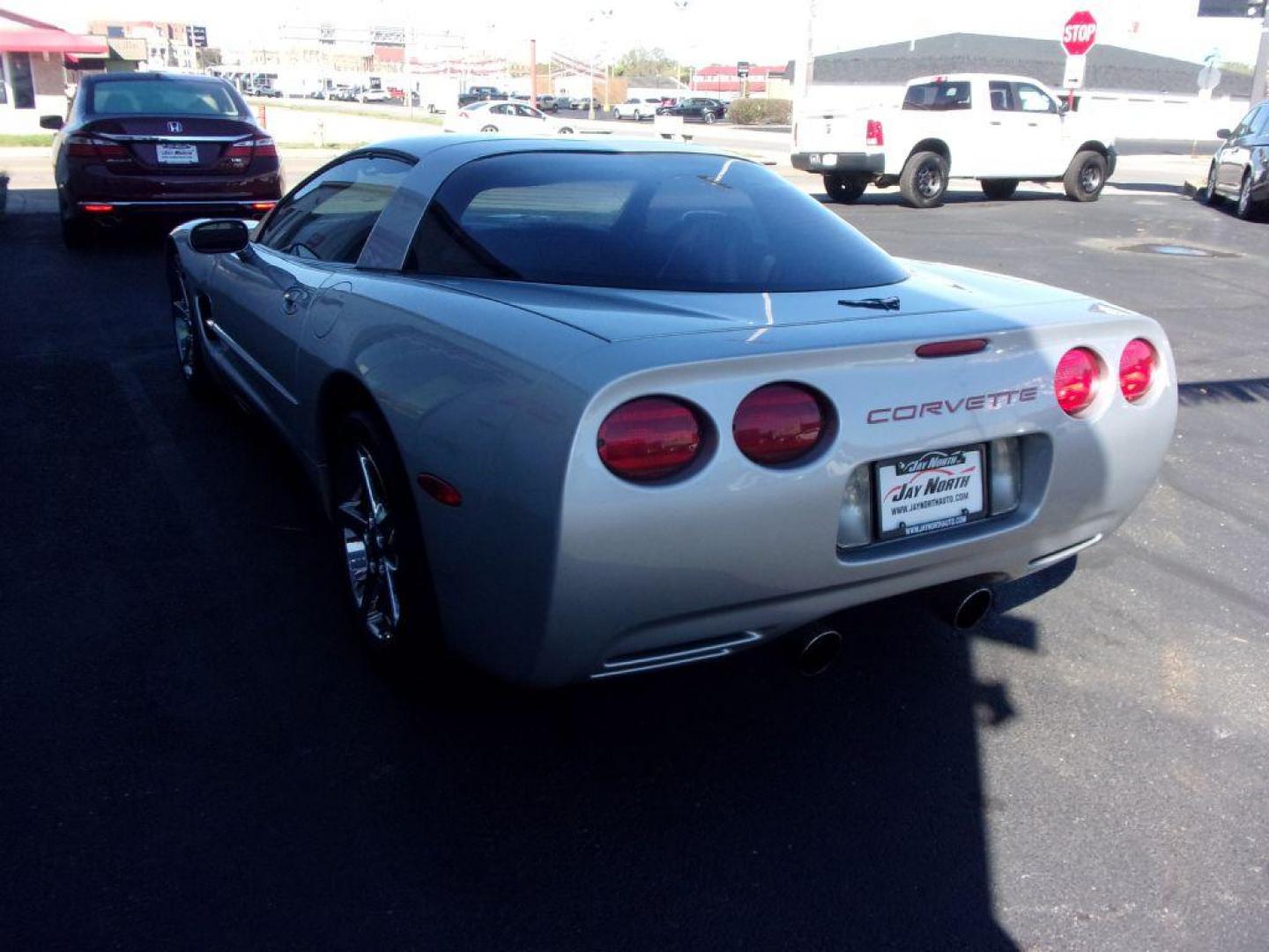 1998 SILVER CHEVROLET CORVETTE (1G1YY22GXW5) with an 5.7L engine, Automatic transmission, located at 501 E. Columbia St., Springfield, OH, 45503, (800) 262-7122, 39.925262, -83.801796 - ***1998 CORVETTE***Clean Carfax***5.7L V8***NEW TIRES***SHARP***Bose Sound System***78,xxx Miles***Serviced and Detailed*** Jay North Auto has offered hand picked vehicles since 1965! Our customer's enjoy a NO pressure buying experience with a small town feel. All of our vehicles get fully inspe - Photo#5