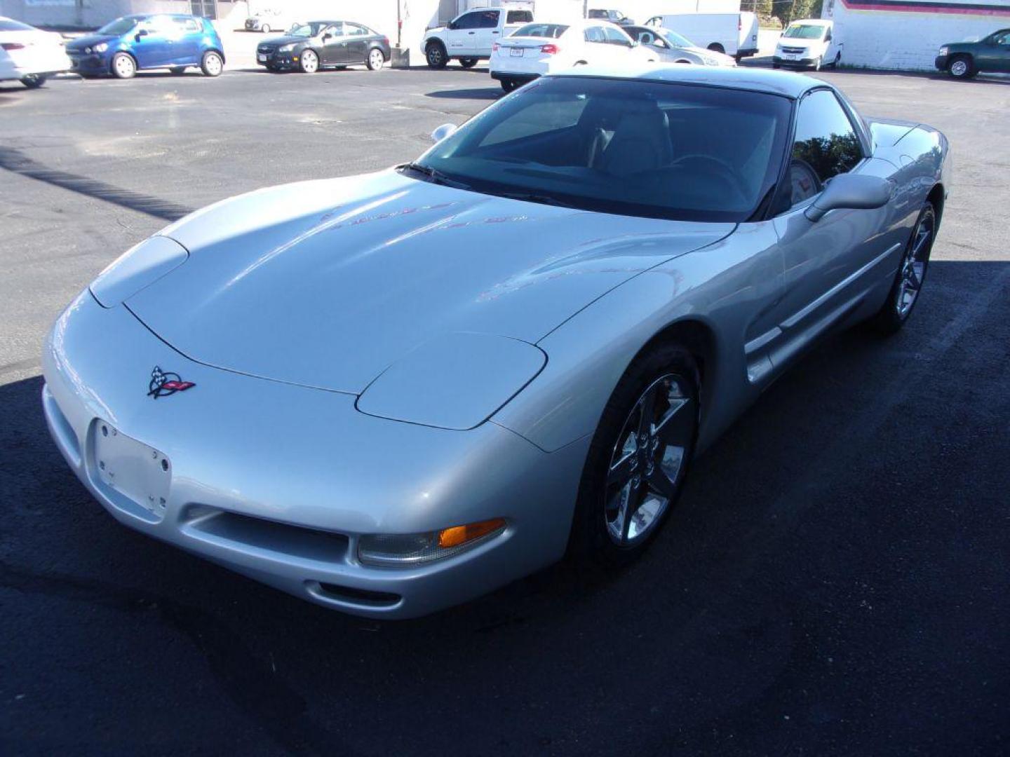 1998 SILVER CHEVROLET CORVETTE (1G1YY22GXW5) with an 5.7L engine, Automatic transmission, located at 501 E. Columbia St., Springfield, OH, 45503, (800) 262-7122, 39.925262, -83.801796 - ***1998 CORVETTE***Clean Carfax***5.7L V8***NEW TIRES***SHARP***Bose Sound System***78,xxx Miles***Serviced and Detailed*** Jay North Auto has offered hand picked vehicles since 1965! Our customer's enjoy a NO pressure buying experience with a small town feel. All of our vehicles get fully inspe - Photo#6