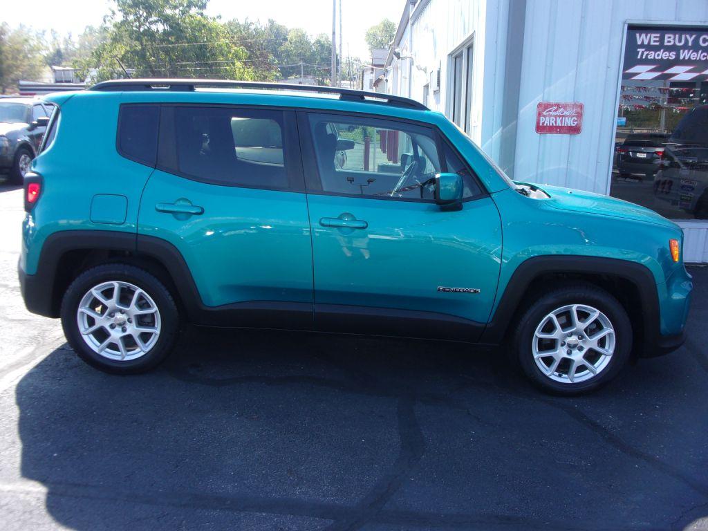 photo of 2021 JEEP RENEGADE LATITUDE