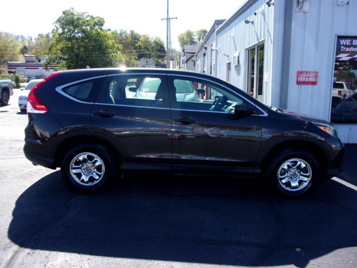 2013 BROWN HONDA CR-V LX (5J6RM3H38DL) with an 2.4L engine, Automatic transmission, located at 501 E. Columbia St., Springfield, OH, 45503, (800) 262-7122, 39.925262, -83.801796 - *** New Tires *** LX *** FWD *** Serviced and Detailed *** 21 Service Records on Clean CarFax *** Jay North Auto has offered hand picked vehicles since 1965! Our customer's enjoy a NO pressure buying experience with a small town feel. All of our vehicles get fully inspected and detailed. We are - Photo#0