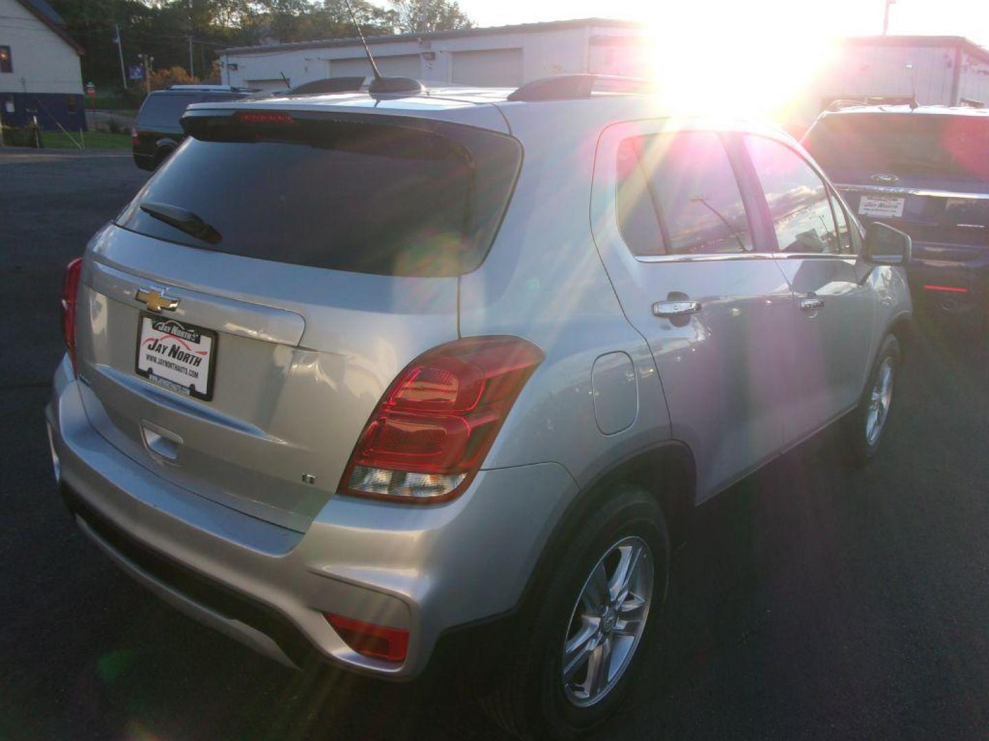 2018 SILVER CHEVROLET TRAX 1LT (KL7CJLSB9JB) with an 1.4L engine, Automatic transmission, located at 501 E. Columbia St., Springfield, OH, 45503, (800) 262-7122, 39.925262, -83.801796 - *** Serviced and Detailed *** LT *** Back Up Camera *** FWD *** NICE *** Jay North Auto has offered hand picked vehicles since 1965! Our customer's enjoy a NO pressure buying experience with a small town feel. All of our vehicles get fully inspected and detailed. We are a preferred dealer for ma - Photo#6