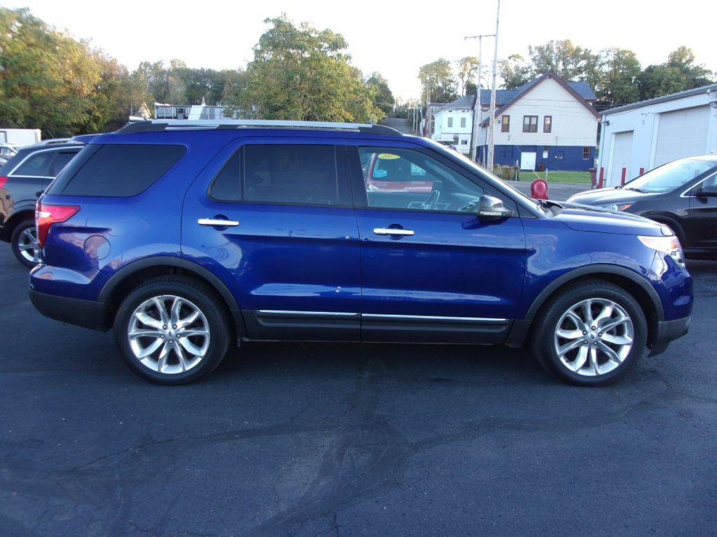 2013 BLUE FORD EXPLORER XLT (1FM5K7D82DG) with an 3.5L engine, Automatic transmission, located at 501 E. Columbia St., Springfield, OH, 45503, (800) 262-7122, 39.925262, -83.801796 - *** 1 Owner *** XLT *** V6 FWD *** Rear Camera *** Premium Audio *** Power lift Gate *** Blind Spot *** Ford Sync *** 3RD Row Seating *** Serviced and Detailed *** Jay North Auto has offered hand picked vehicles since 1965! Our customer's enjoy a NO pressure buying experience with a small town - Photo#0