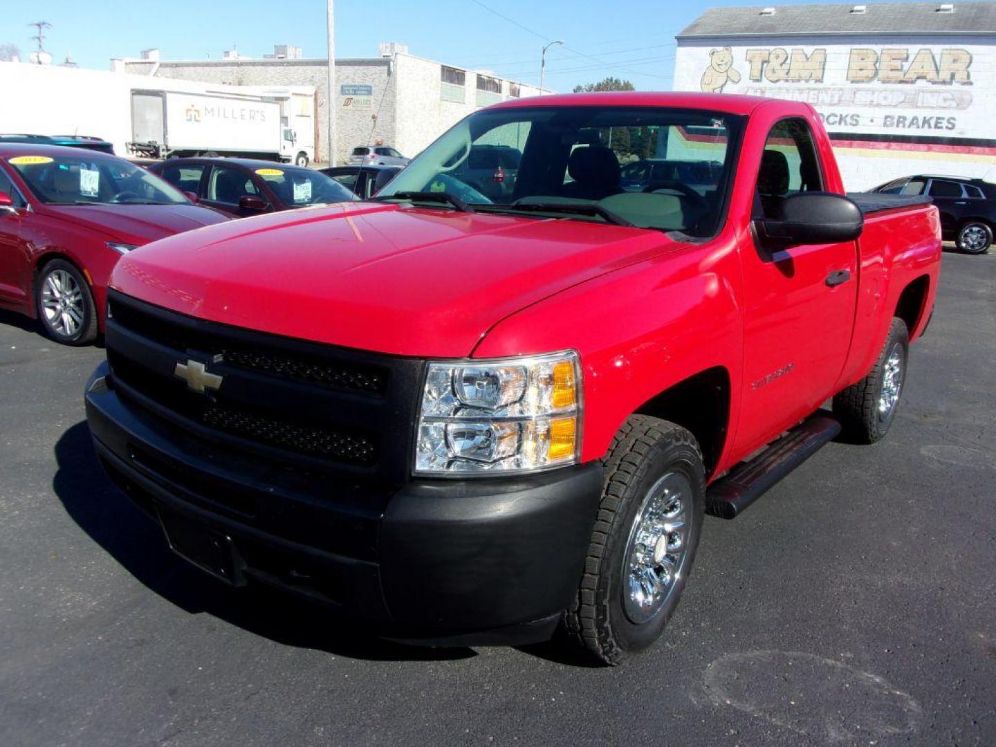 2010 RED CHEVROLET SILVERADO 1500 REGULAR CAB (1GCPCPEX1AZ) with an 4.3L engine, Automatic transmission, located at 501 E. Columbia St., Springfield, OH, 45503, (800) 262-7122, 39.925262, -83.801796 - *** NICE *** Serviced and Detailed *** 4.3L V6 *** Jay North Auto has offered hand picked vehicles since 1965! Our customer's enjoy a NO pressure buying experience with a small town feel. All of our vehicles get fully inspected and detailed. We are a preferred dealer for many local credit unions - Photo#1