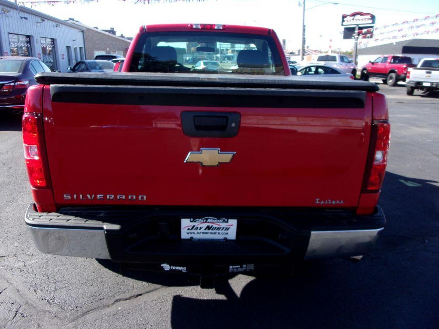 2010 RED CHEVROLET SILVERADO 1500 REGULAR CAB (1GCPCPEX1AZ) with an 4.3L engine, Automatic transmission, located at 501 E. Columbia St., Springfield, OH, 45503, (800) 262-7122, 39.925262, -83.801796 - *** NICE *** Serviced and Detailed *** 4.3L V6 *** Jay North Auto has offered hand picked vehicles since 1965! Our customer's enjoy a NO pressure buying experience with a small town feel. All of our vehicles get fully inspected and detailed. We are a preferred dealer for many local credit unions - Photo#6