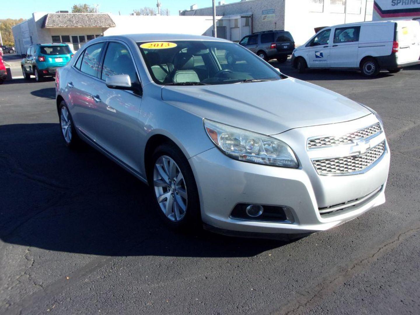 2013 SILVER CHEVROLET MALIBU LTZ (1G11H5SAXDF) with an 2.5L engine, Automatic transmission, located at 501 E. Columbia St., Springfield, OH, 45503, (800) 262-7122, 39.925262, -83.801796 - ***New Tires***New Front and Rear Pads and Rotors***LTZ***Heated Leather Seating***Serviced and Detailed*** Jay North Auto has offered hand picked vehicles since 1965! Our customer's enjoy a NO pressure buying experience with a small town feel. All of our vehicles get fully inspected and detaile - Photo#2