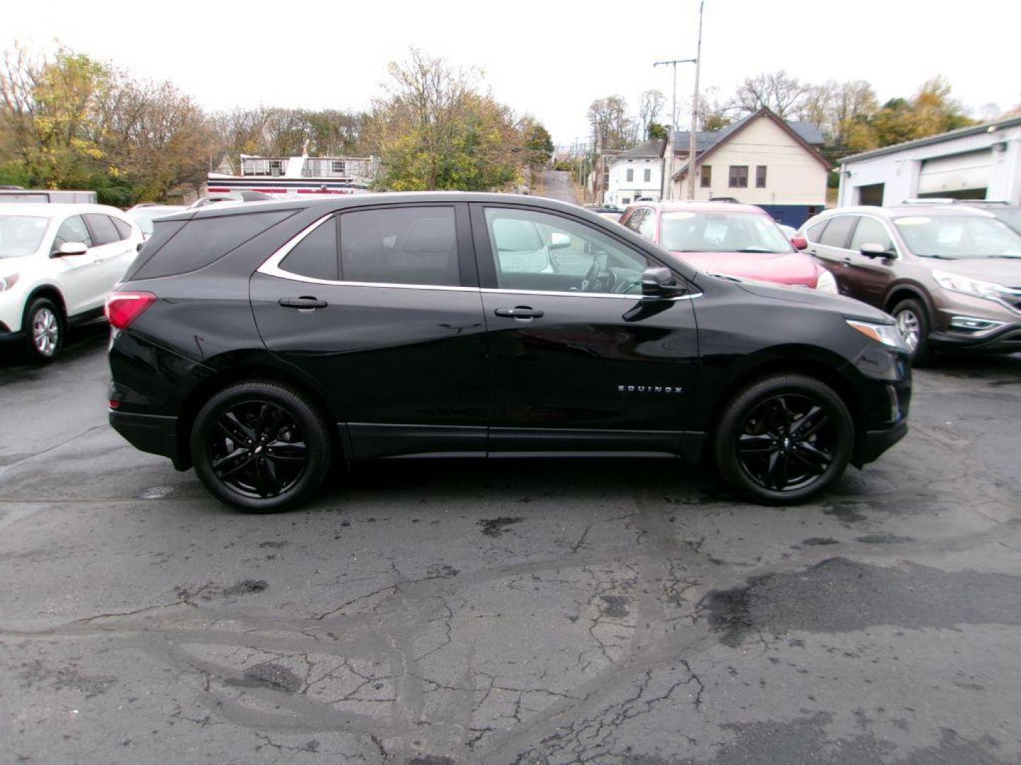 2020 BLACK CHEVROLET EQUINOX LT (3GNAXKEV3LL) with an 1.5L engine, Automatic transmission, located at 501 E. Columbia St., Springfield, OH, 45503, (800) 262-7122, 39.925262, -83.801796 - Photo#0