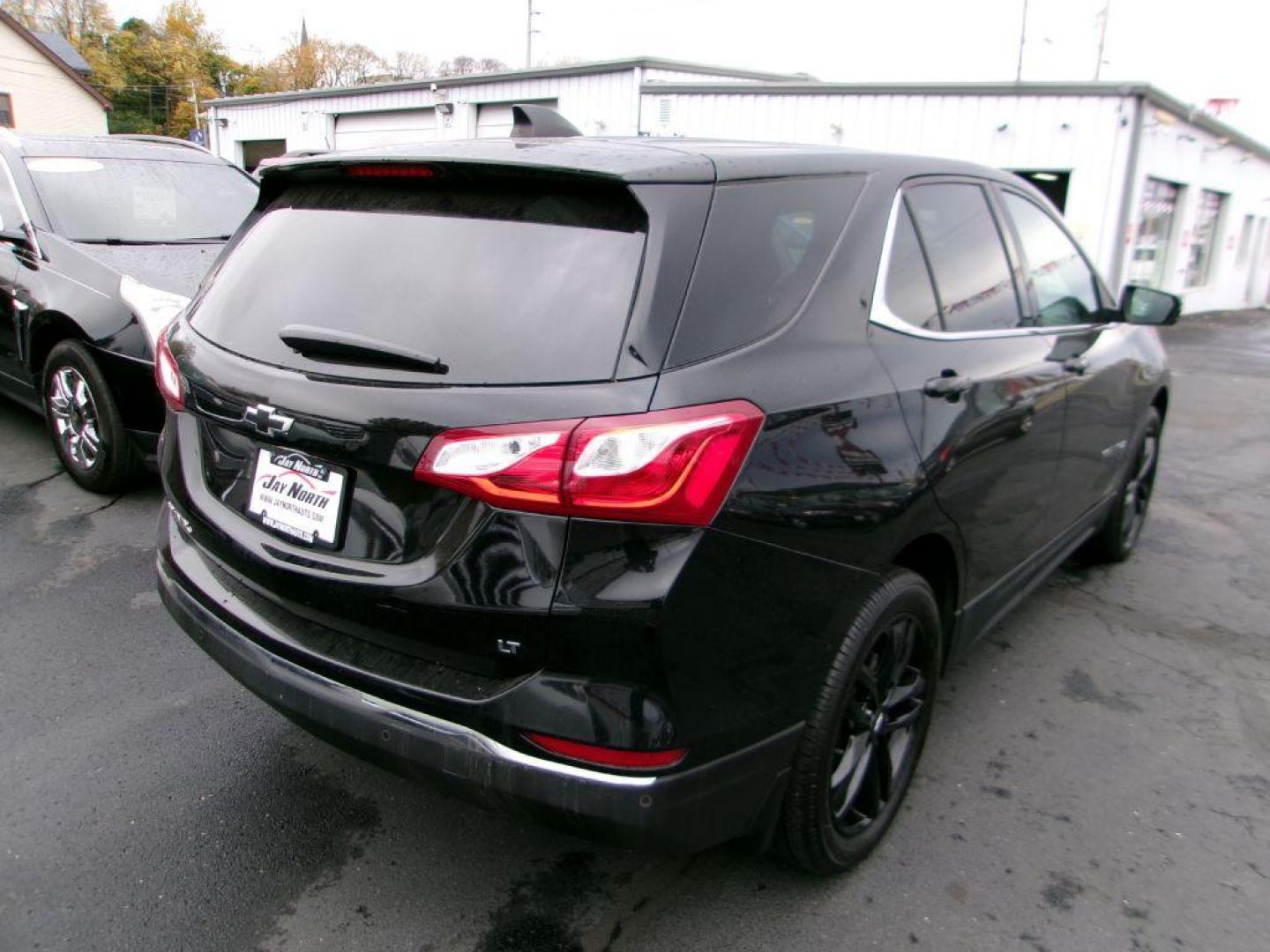 2020 BLACK CHEVROLET EQUINOX LT (3GNAXKEV3LL) with an 1.5L engine, Automatic transmission, located at 501 E. Columbia St., Springfield, OH, 45503, (800) 262-7122, 39.925262, -83.801796 - Photo#5