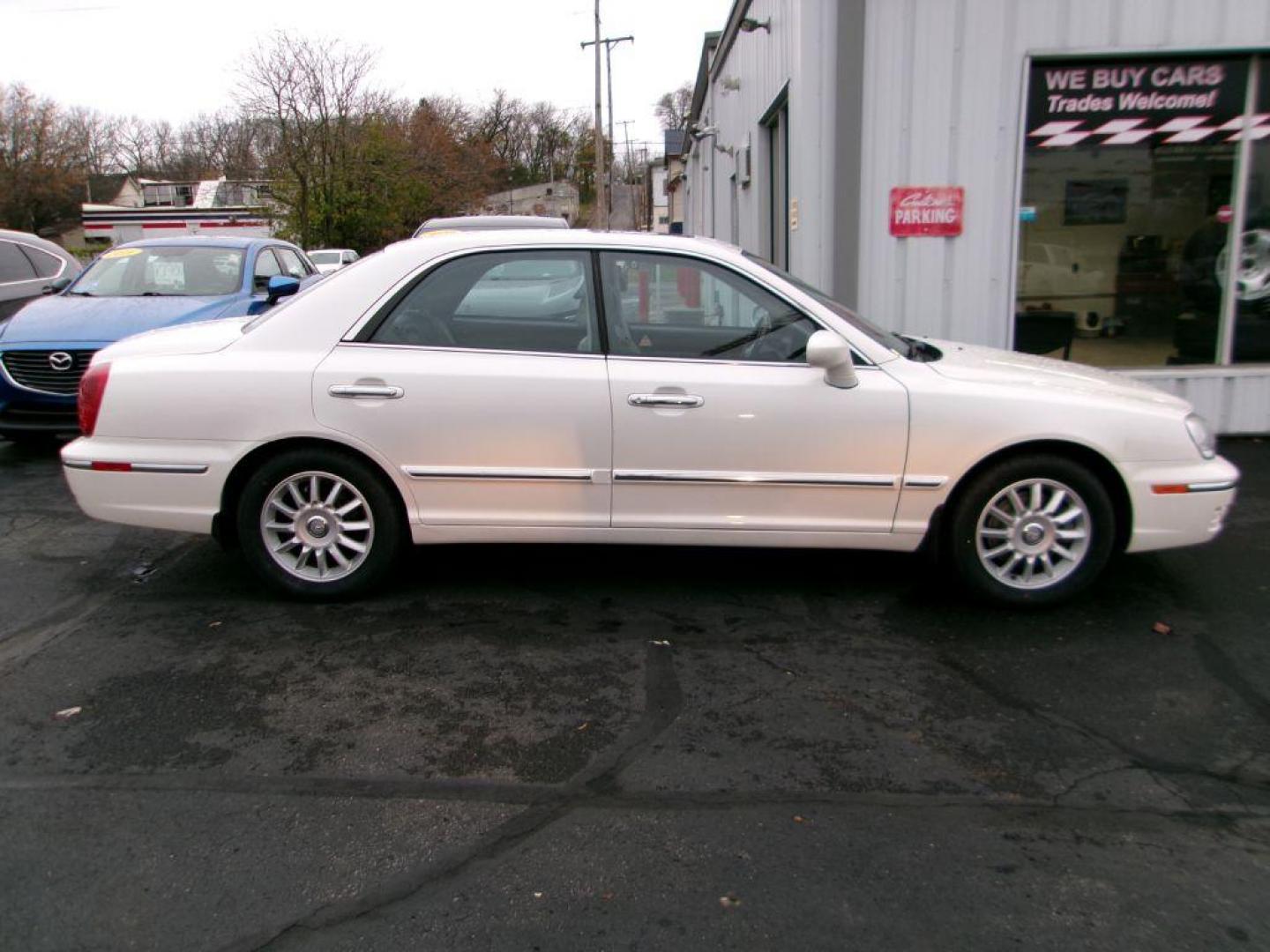 2004 WHITE HYUNDAI XG 350 L (KMHFU45E24A) with an 3.5L engine, Automatic transmission, located at 501 E. Columbia St., Springfield, OH, 45503, (800) 262-7122, 39.925262, -83.801796 - *** Serviced and Detailed *** 3.5L V6 *** 23 Service Records w/ Clean CarFax *** Jay North Auto has offered hand picked vehicles since 1965! Our customer's enjoy a NO pressure buying experience with a small town feel. All of our vehicles get fully inspected and detailed. We are a preferred de - Photo#0