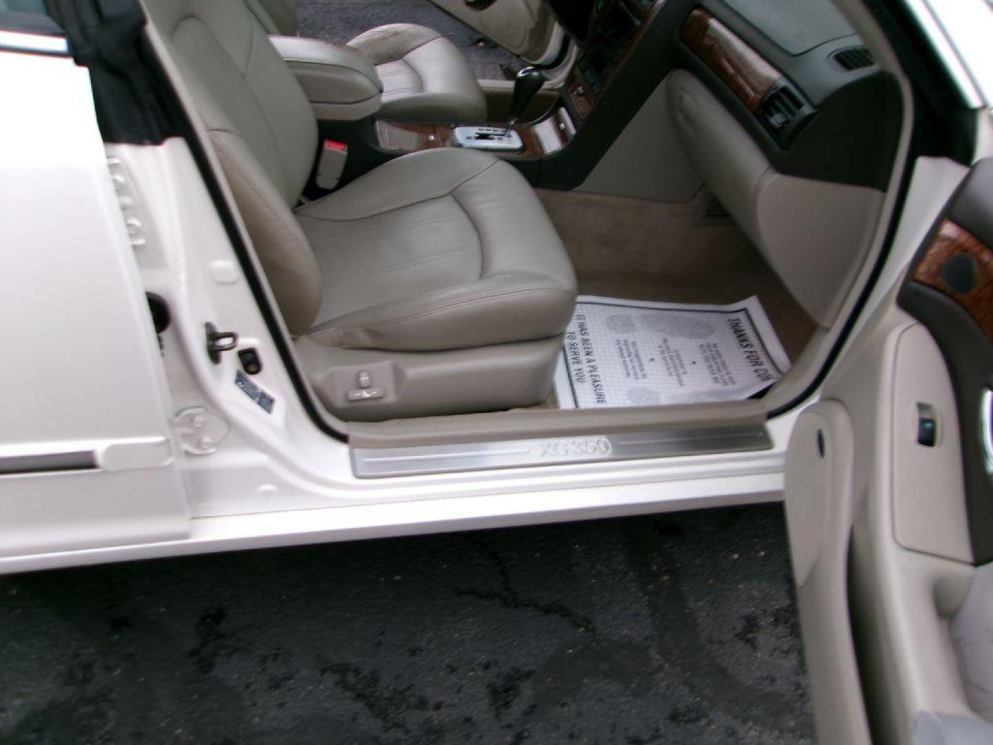 2004 WHITE HYUNDAI XG 350 L (KMHFU45E24A) with an 3.5L engine, Automatic transmission, located at 501 E. Columbia St., Springfield, OH, 45503, (800) 262-7122, 39.925262, -83.801796 - *** Serviced and Detailed *** 3.5L V6 *** 23 Service Records w/ Clean CarFax *** Jay North Auto has offered hand picked vehicles since 1965! Our customer's enjoy a NO pressure buying experience with a small town feel. All of our vehicles get fully inspected and detailed. We are a preferred de - Photo#17