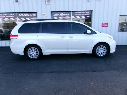 2014 TOYOTA SIENNA LIMITED