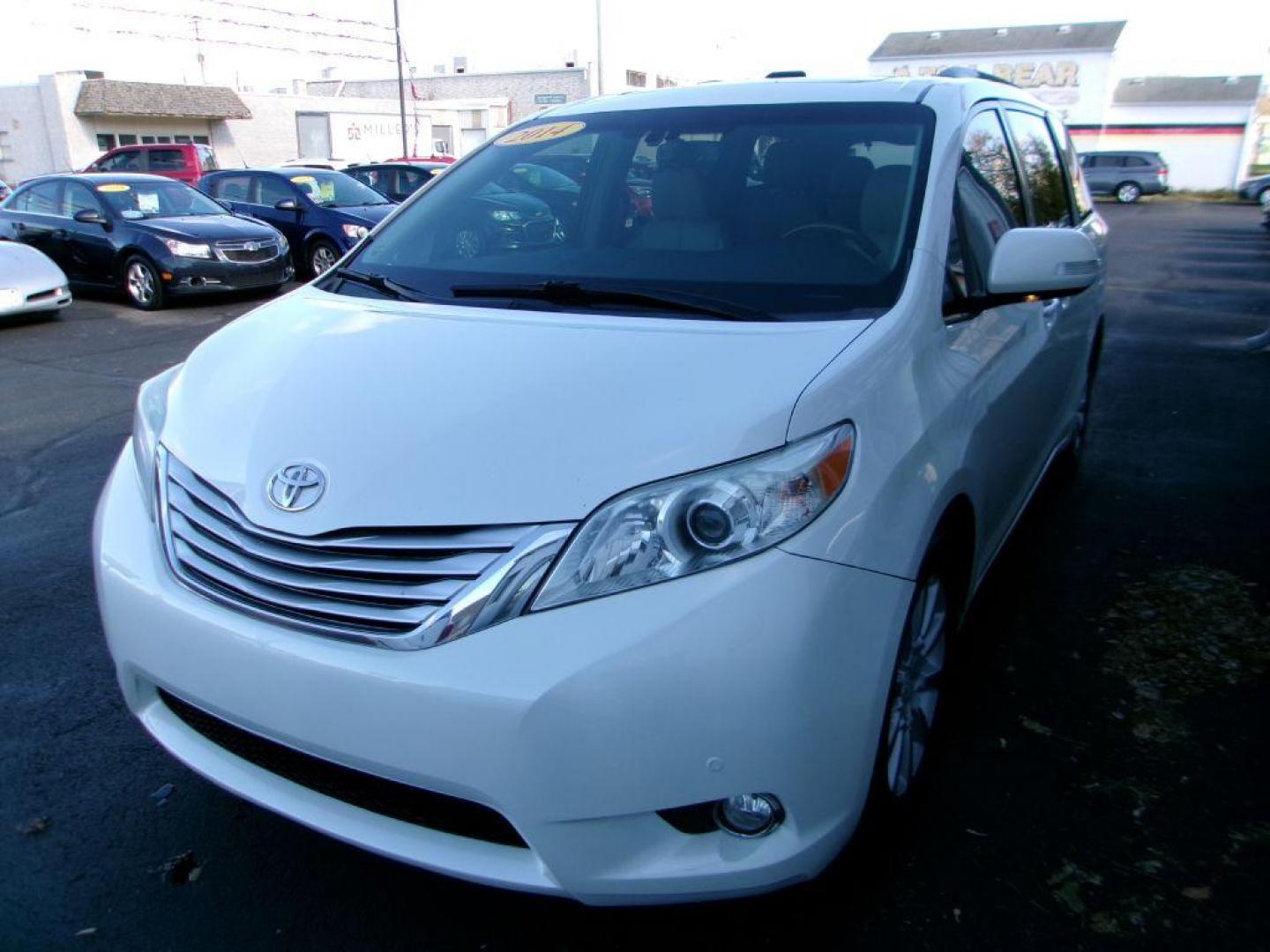 2014 WHITE TOYOTA SIENNA LIMITED (5TDDK3DC0ES) with an 3.5L engine, Automatic transmission, located at 501 E. Columbia St., Springfield, OH, 45503, (800) 262-7122, 39.925262, -83.801796 - ***Limited***LOADED***Heated Leather Seating***Dual Moon Roof***Blind Spot***AWD***1-Owner***Serviced and Detailed*** Jay North Auto has offered hand picked vehicles since 1965! Our customer's enjoy a NO pressure buying experience with a small town feel. All of our vehicles get fully inspected a - Photo#6