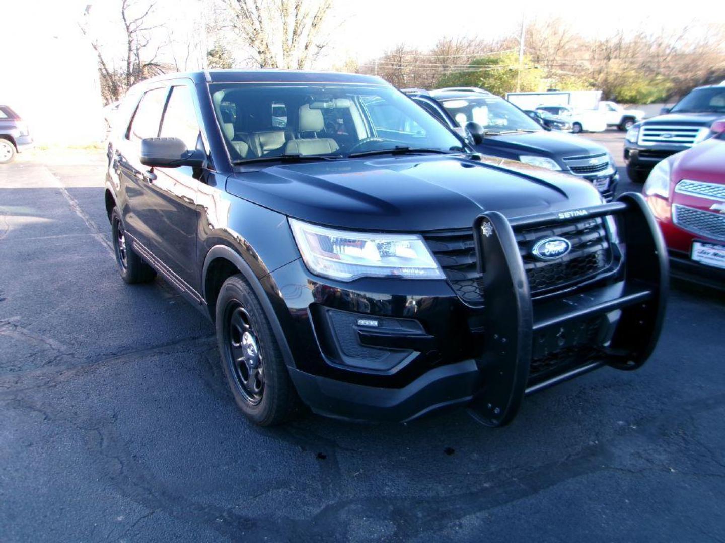 2017 BLACK FORD EXPLORER POLICE INTERCEPTOR (1FM5K8AR7HG) with an 3.7L engine, Automatic transmission, located at 501 E. Columbia St., Springfield, OH, 45503, (800) 262-7122, 39.925262, -83.801796 - Photo#2