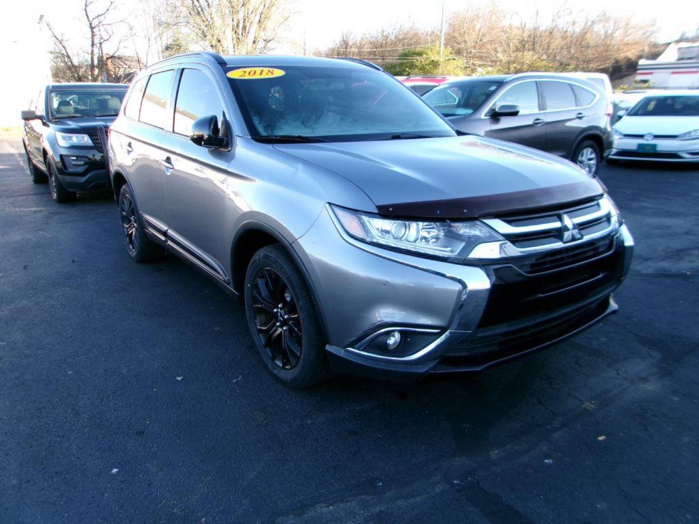 2018 GRAY MITSUBISHI OUTLANDER LE (JA4AD3A31JZ) with an 2.4L engine, Automatic transmission, located at 501 E. Columbia St., Springfield, OH, 45503, (800) 262-7122, 39.925262, -83.801796 - ***Outlander***Clean Carfax***LE***New Tires***New Front and Rear Pads and Rotors***Serviced and Detailed*** Limited Edition Features INCLUDED Power Glass Sunroof with Sunshade and Tilt Feature Blind Spot Warning (BSW) with Rear Cross Traffic Alert (RCTA) and Lane Change Assist (LCA) 18'' - Photo#2