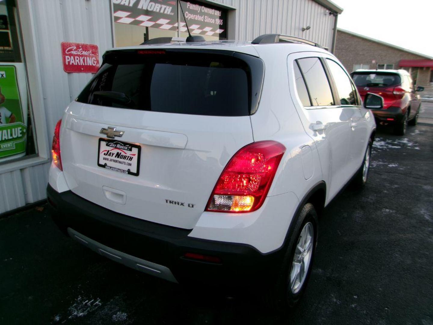 2016 WHITE CHEVROLET TRAX 1LT (KL7CJLSBXGB) with an 1.4L engine, Automatic transmission, located at 501 E. Columbia St., Springfield, OH, 45503, (800) 262-7122, 39.925262, -83.801796 - *** Serviced and Detailed *** Back Up Camera w/ Touch Screen *** FWD *** Jay North Auto has offered hand picked vehicles since 1965! Our customer's enjoy a NO pressure buying experience with a small town feel. All of our vehicles get fully inspected and detailed. We are a preferred dealer for - Photo#6