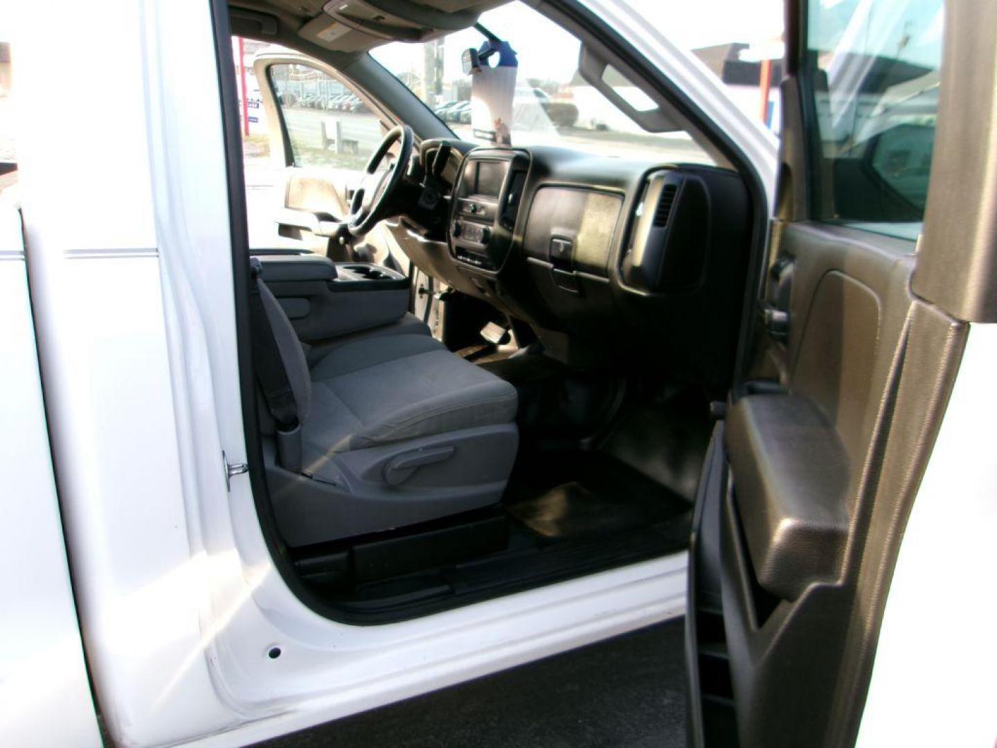 2018 WHITE CHEVROLET SILVERADO 1500 (1GCNCNEH8JZ) with an 4.3L engine, Automatic transmission, located at 501 E. Columbia St., Springfield, OH, 45503, (800) 262-7122, 39.925262, -83.801796 - ***1-Owner***4.3L V6***Work Truck***Serviced and Detailed*** Jay North Auto has offered hand picked vehicles since 1965! Our customer's enjoy a NO pressure buying experience with a small town feel. All of our vehicles get fully inspected and detailed. We are a preferred dealer for many local c - Photo#12