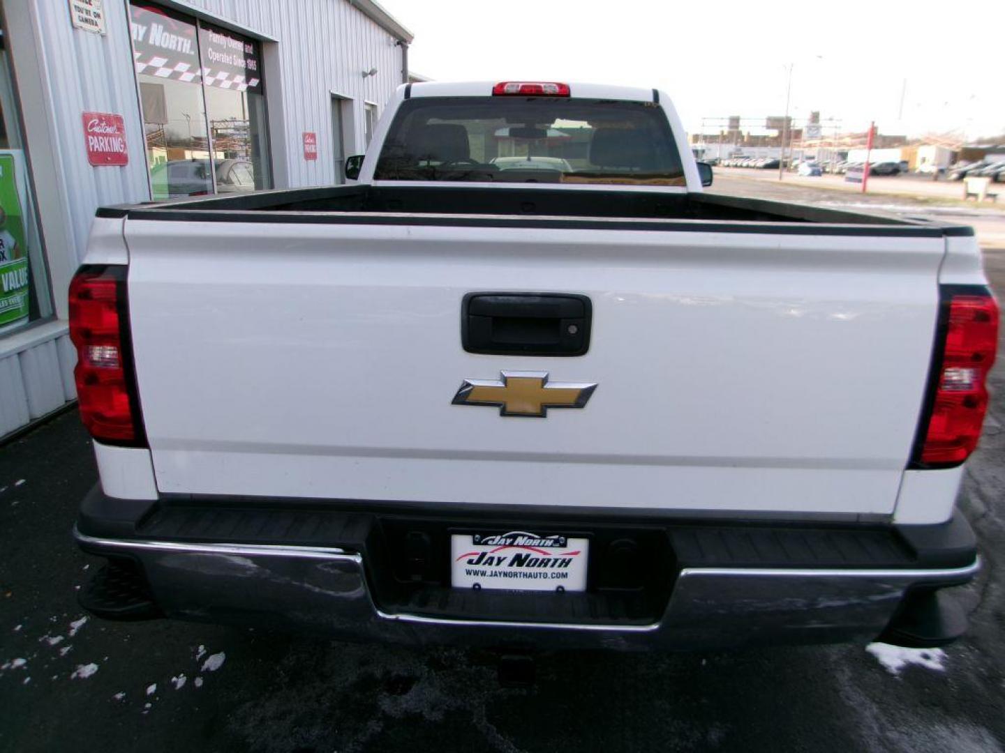 2018 WHITE CHEVROLET SILVERADO 1500 (1GCNCNEH8JZ) with an 4.3L engine, Automatic transmission, located at 501 E. Columbia St., Springfield, OH, 45503, (800) 262-7122, 39.925262, -83.801796 - ***1-Owner***4.3L V6***Work Truck***Serviced and Detailed*** Jay North Auto has offered hand picked vehicles since 1965! Our customer's enjoy a NO pressure buying experience with a small town feel. All of our vehicles get fully inspected and detailed. We are a preferred dealer for many local c - Photo#6