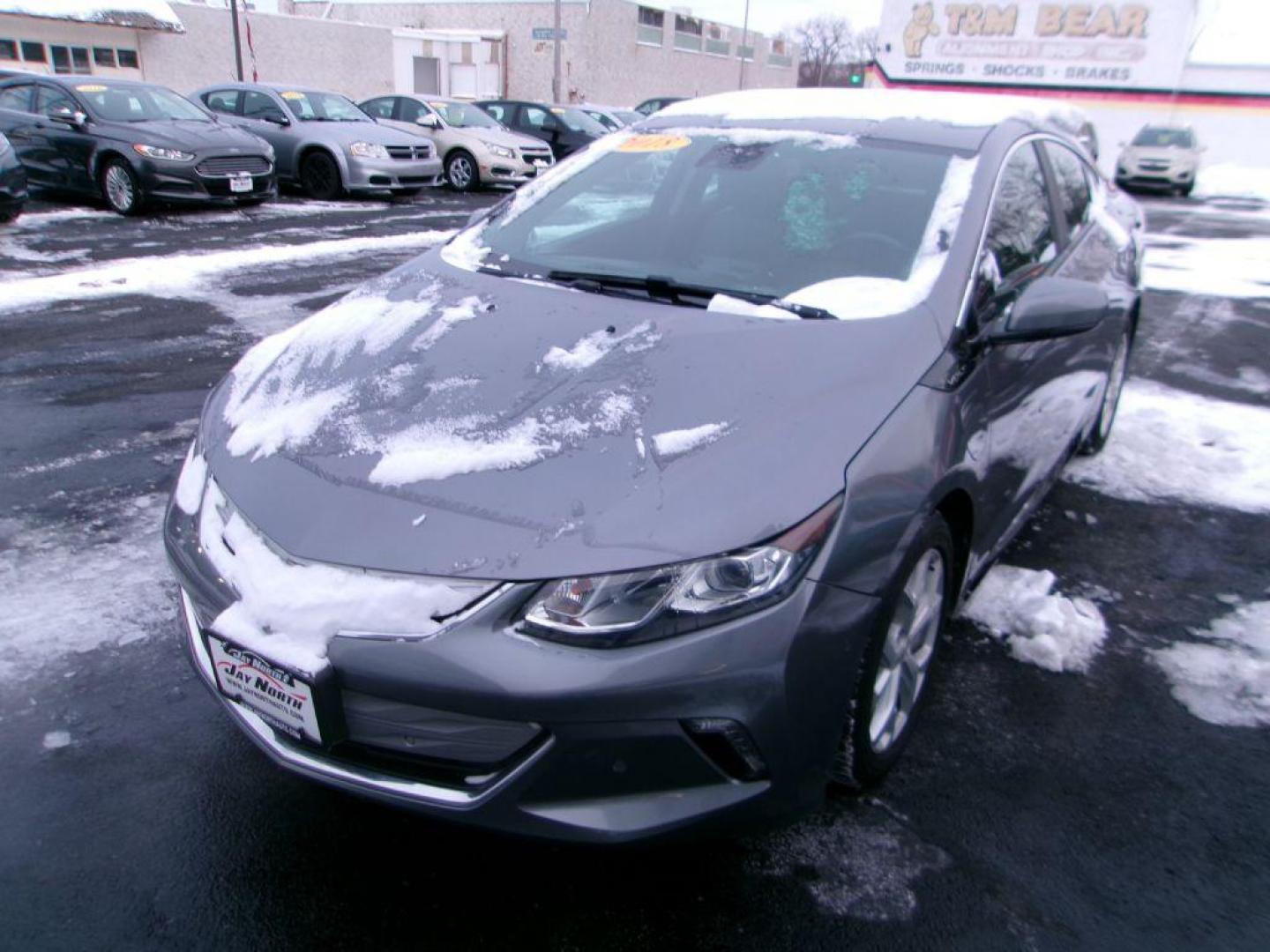 2018 GRAY CHEVROLET VOLT PREMIER (1G1RD6S5XJU) with an 1.5L engine, Automatic transmission, located at 501 E. Columbia St., Springfield, OH, 45503, (800) 262-7122, 39.925262, -83.801796 - *** Premier *** Serviced and Detailed *** Heated Front and Rear Seats *** Remote Start *** Bose Audio *** NICE *** Jay North Auto has offered hand picked vehicles since 1965! Our customer's enjoy a NO pressure buying experience with a small town feel. All of our vehicles get fully inspected and - Photo#2