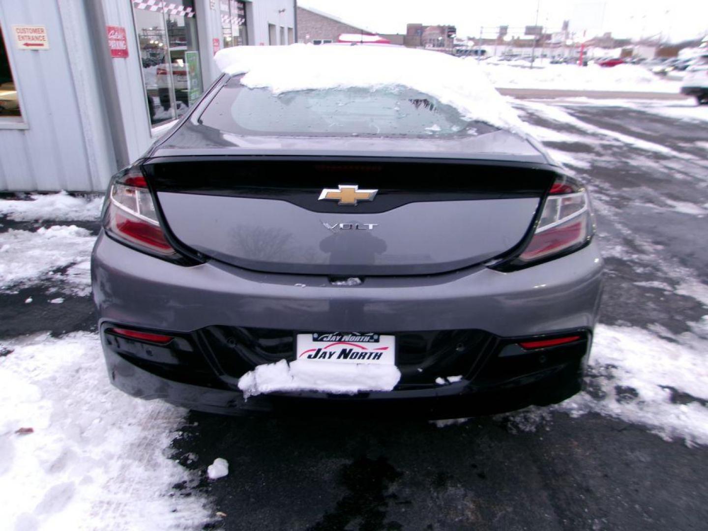 2018 GRAY CHEVROLET VOLT PREMIER (1G1RD6S5XJU) with an 1.5L engine, Automatic transmission, located at 501 E. Columbia St., Springfield, OH, 45503, (800) 262-7122, 39.925262, -83.801796 - *** Premier *** Serviced and Detailed *** Heated Front and Rear Seats *** Remote Start *** Bose Audio *** NICE *** Jay North Auto has offered hand picked vehicles since 1965! Our customer's enjoy a NO pressure buying experience with a small town feel. All of our vehicles get fully inspected and - Photo#4