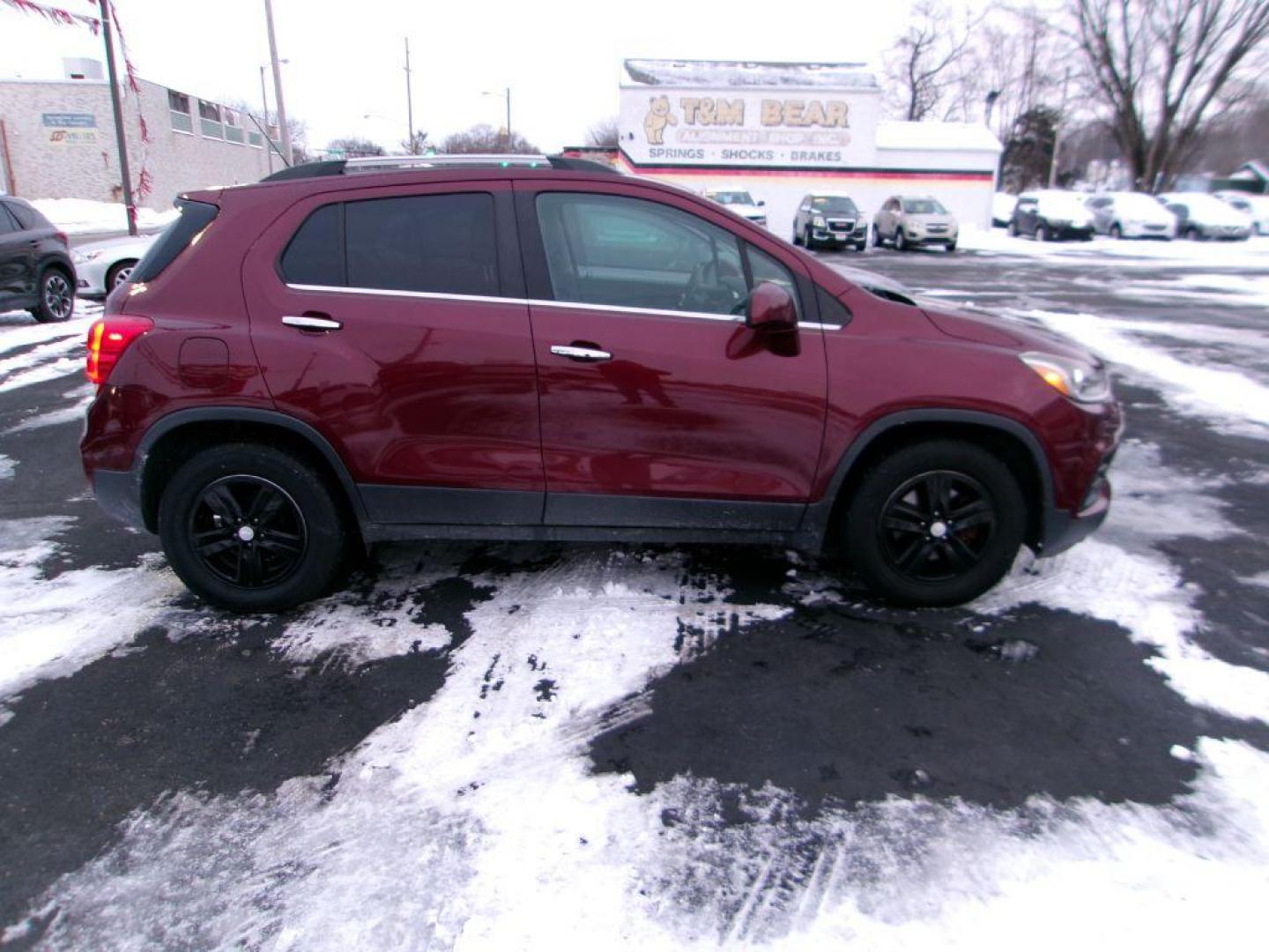 2017 RED CHEVROLET TRAX 1LT (3GNCJLSB2HL) with an 1.4L engine, Automatic transmission, located at 501 E. Columbia St., Springfield, OH, 45503, (800) 262-7122, 39.925262, -83.801796 - *** LT *** Remote Start *** FWD *** Jay North Auto has offered hand picked vehicles since 1965! Our customer's enjoy a NO pressure buying experience with a small town feel. All of our vehicles get fully inspected and detailed. We are a preferred dealer for many local credit unions and lenders. - Photo#0