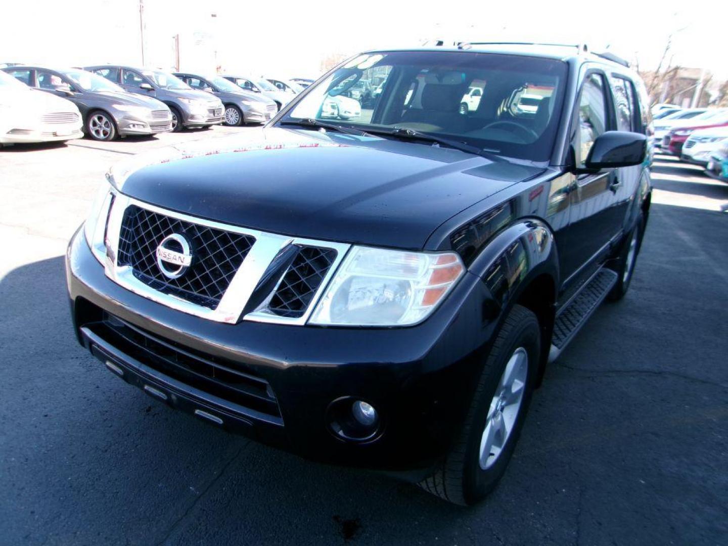 2008 BLACK NISSAN PATHFINDER SE (5N1AR18BX8C) with an 4.0L engine, Automatic transmission, located at 501 E. Columbia St., Springfield, OH, 45503, (800) 262-7122, 39.925262, -83.801796 - *** New Front Struts and End Links *** Serviced and Detailed *** 4.0L V6 4wd *** New Front and Rear Brakes *** New Lift Gate Shocks *** 26 Service Records on clean CarFax *** Jay North Auto has offered hand picked vehicles since 1965! Our customer's enjoy a NO pressure buying experience with a - Photo#6