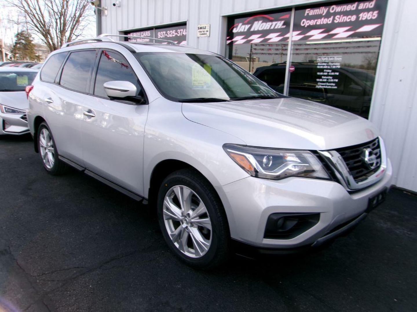 2018 SILVER NISSAN PATHFINDER SL (5N1DR2MM7JC) with an 3.5L engine, Continuously Variable transmission, located at 501 E. Columbia St., Springfield, OH, 45503, (800) 262-7122, 39.925262, -83.801796 - ***Clean Carfax***New Tires***New Front and Rear Pads and Rotors***SL***Heated leather Seating***Moonroof***3rd Row Seating***Serviced and Detailed*** Heated Steering Wheel *** Blind Spot *** Jay North Auto has offered hand picked vehicles since 1965! Our customer's enjoy a NO pressure buying - Photo#1