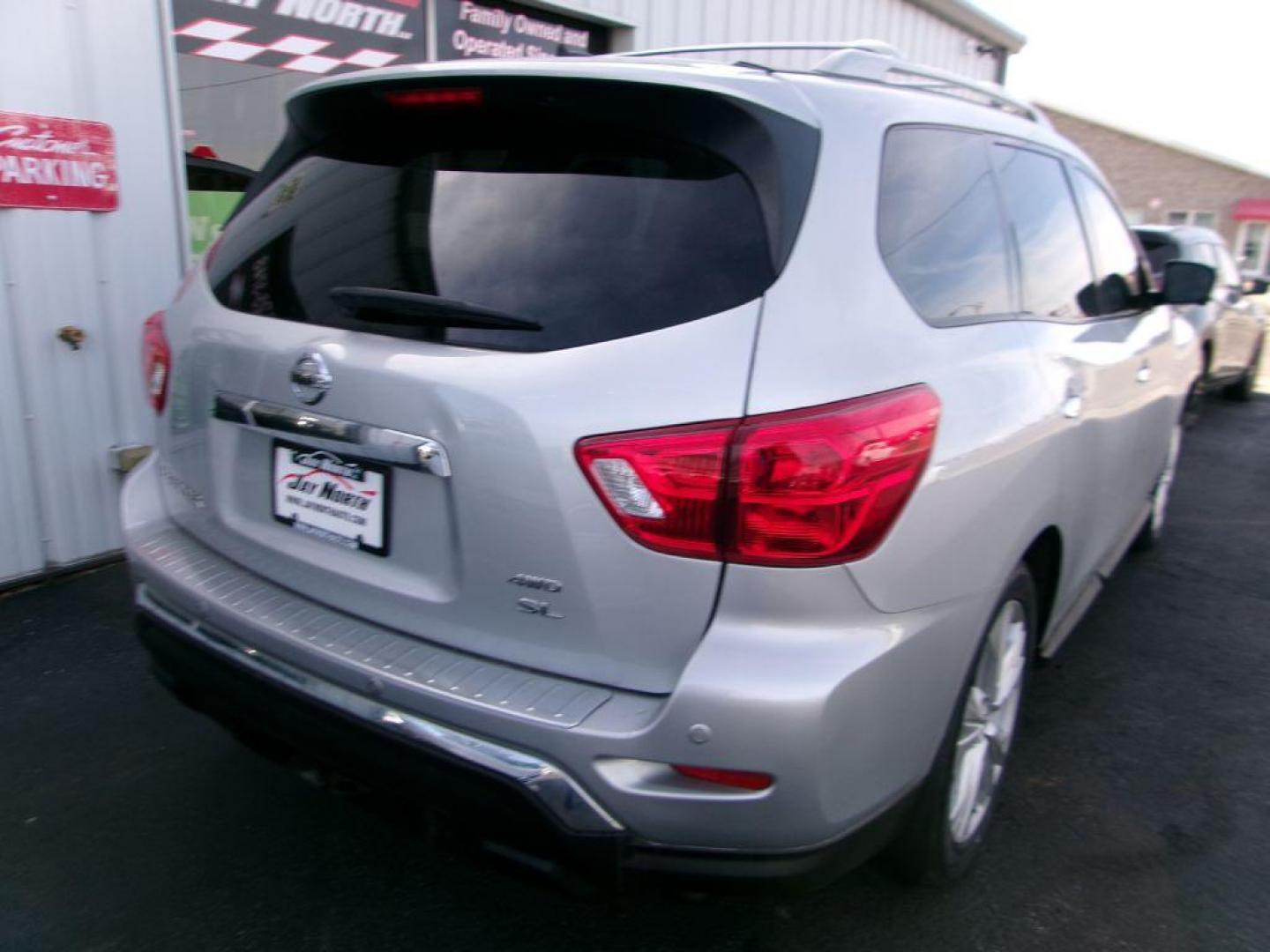 2018 SILVER NISSAN PATHFINDER SL (5N1DR2MM7JC) with an 3.5L engine, Continuously Variable transmission, located at 501 E. Columbia St., Springfield, OH, 45503, (800) 262-7122, 39.925262, -83.801796 - ***Clean Carfax***New Tires***New Front and Rear Pads and Rotors***SL***Heated leather Seating***Moonroof***3rd Row Seating***Serviced and Detailed*** Heated Steering Wheel *** Blind Spot *** Jay North Auto has offered hand picked vehicles since 1965! Our customer's enjoy a NO pressure buying - Photo#4