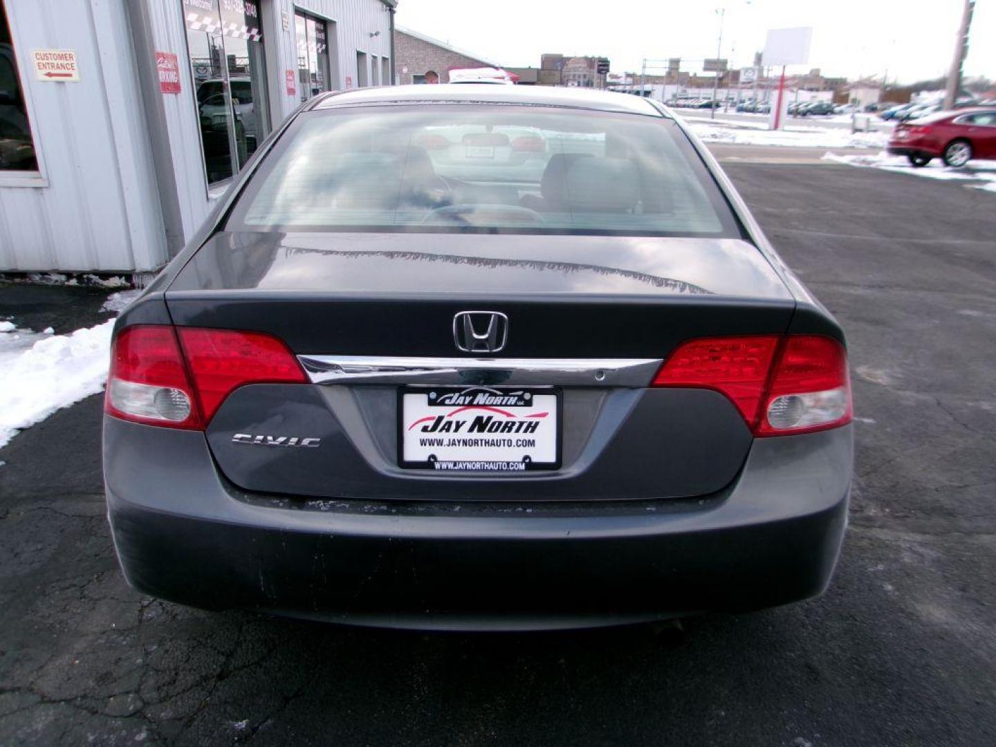 2011 GRAY HONDA CIVIC VP (19XFA1F36BE) with an 1.8L engine, Automatic transmission, located at 501 E. Columbia St., Springfield, OH, 45503, (800) 262-7122, 39.925262, -83.801796 - Photo#5