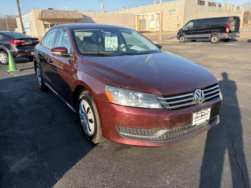 2013 VOLKSWAGEN PASSAT S