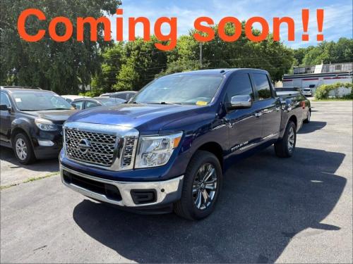 2018 NISSAN TITAN SV CREW CAB